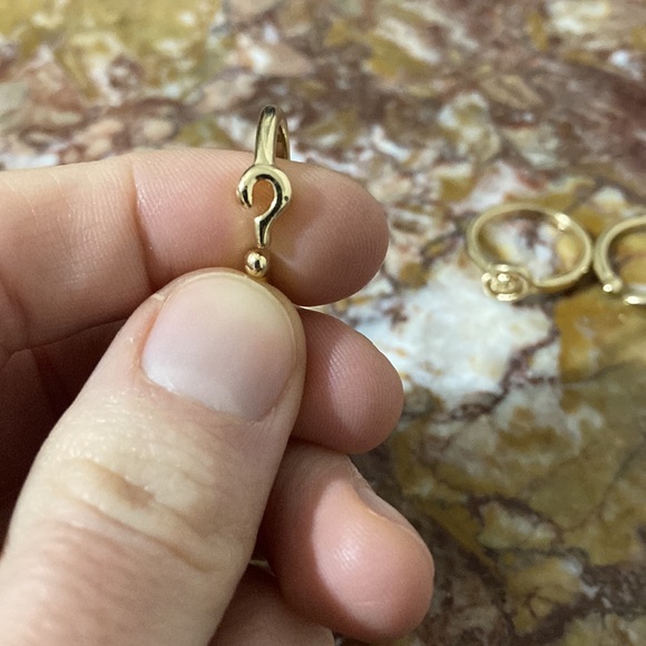 Set of 4 Gold-Colored Metal Rings with Punctuation Marks - Picture 2 of 9